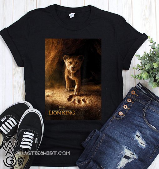 Disney the lion king live action simba paw fill movie poster shirt