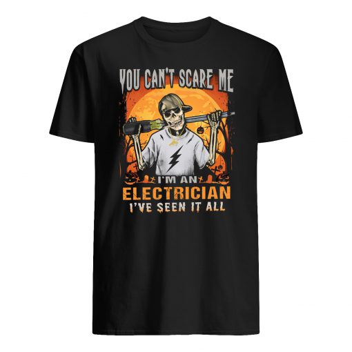 Skull you can't scare me I'm a electrician I've seen it all halloween mens shirt