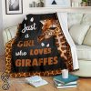 Just a girl who loves giraffes full printing blanket