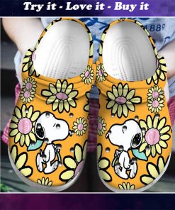 snoopy and charlie brown daisy crocs