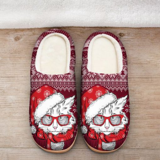 the CAT with santa hat all over printed slippers 2