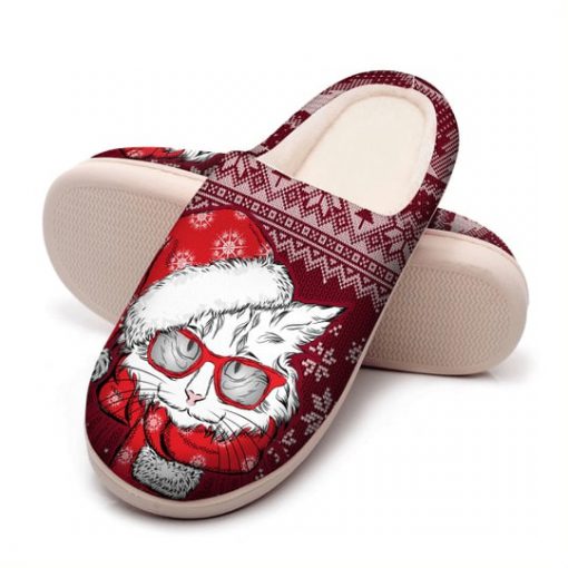 the CAT with santa hat all over printed slippers 5