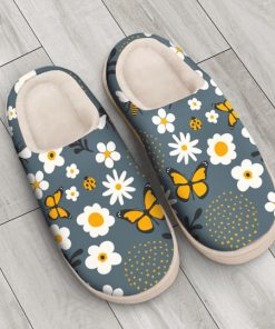 the butterfly with daisy flower all over printed slippers 3