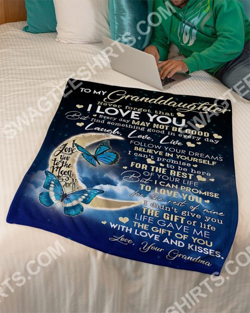 moon and butterfly to granddaughter with love and kisses your grandma full printing blanket 3(1)