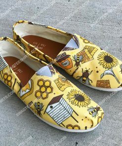 bee lover all over printed toms shoes 2(1)