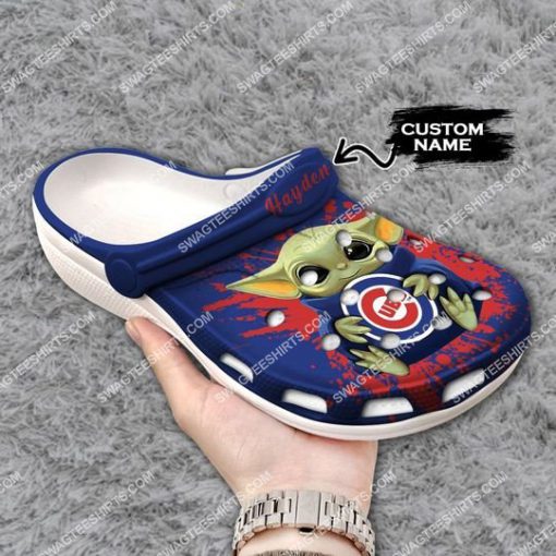 custom baby yoda hold chicago cubs all over printed crocs 3(1)