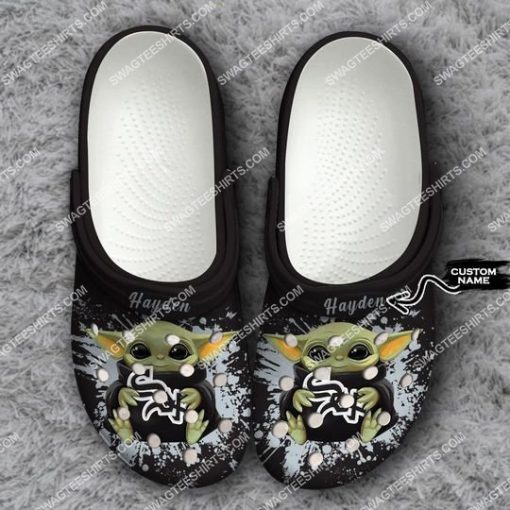custom baby yoda hold chicago white sox all over printed crocs 1(1)