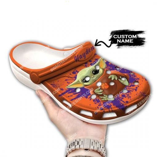 custom baby yoda hold clemson tigers football all over printed crocs 3(1)
