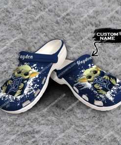 custom baby yoda hold detroit tigers all over printed crocs 2(1)