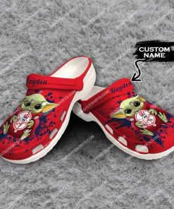 custom baby yoda hold new york yankees all over printed crocs 2(1)
