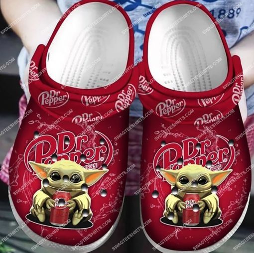 dr pepper and baby yoda all over printed crocs 4(1)