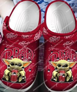 dr pepper and baby yoda all over printed crocs 5(1)