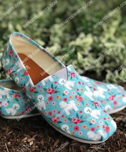 floral bichon frise all over printed toms shoes 2(1)