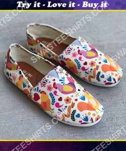 retro chicken and flower all over printed toms shoes