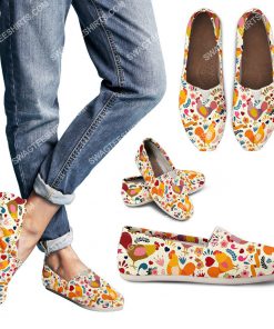 retro chicken and flower all over printed toms shoes 3(1) - Copy