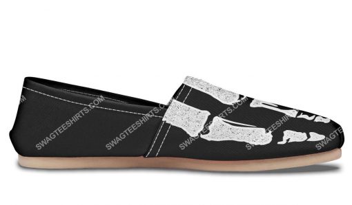 retro skeleton hands all over printed toms shoes 4(1)