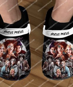 the hocus pocus all over printed crocs 5(1)