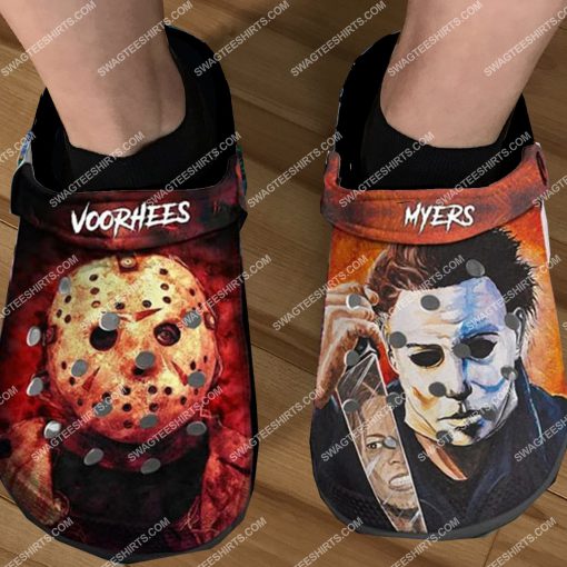 the horror movies all over printed crocs 4(1)