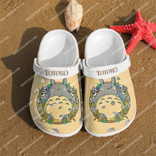 the totoro anime all over printed crocs 5(1)