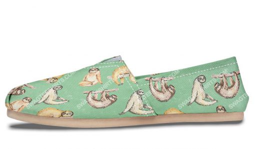 vintage sloth lover all over printed toms shoes 2(1)