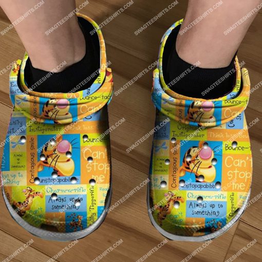 winnie the pooh tigger all over printed crocs 2(1)