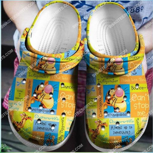 winnie the pooh tigger all over printed crocs 4(1)