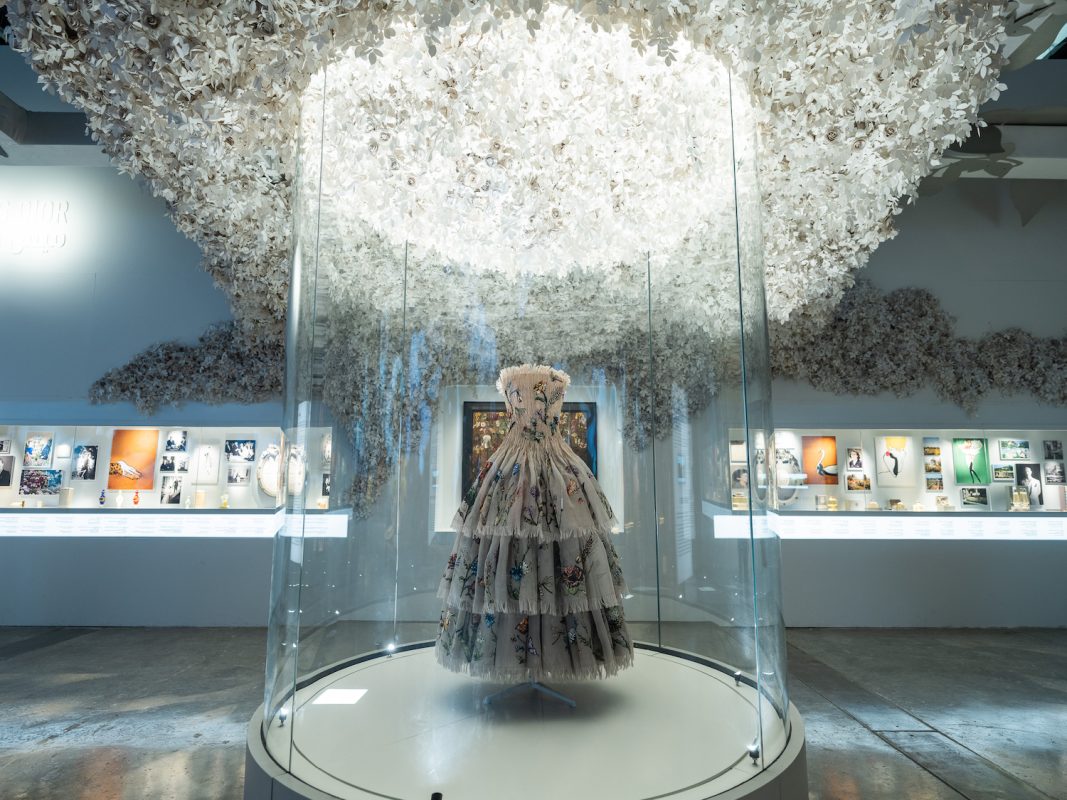 The overwhelming space of the fashion exhibition christian dior designer of dreams at the qatar museum