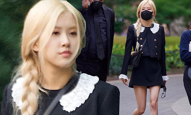 Blackpink rosé caught the 90s parachute trend on the streets of new york